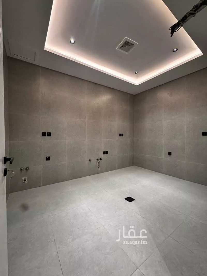 شقة 4 غرف في طيبة 5