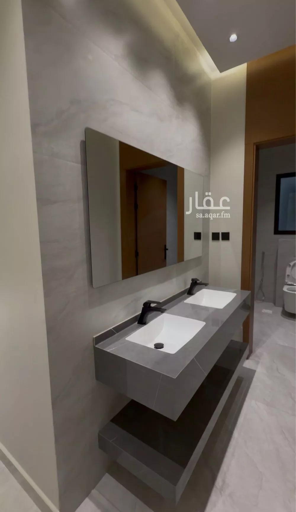 فيلا 14 غرف في طيبة 4