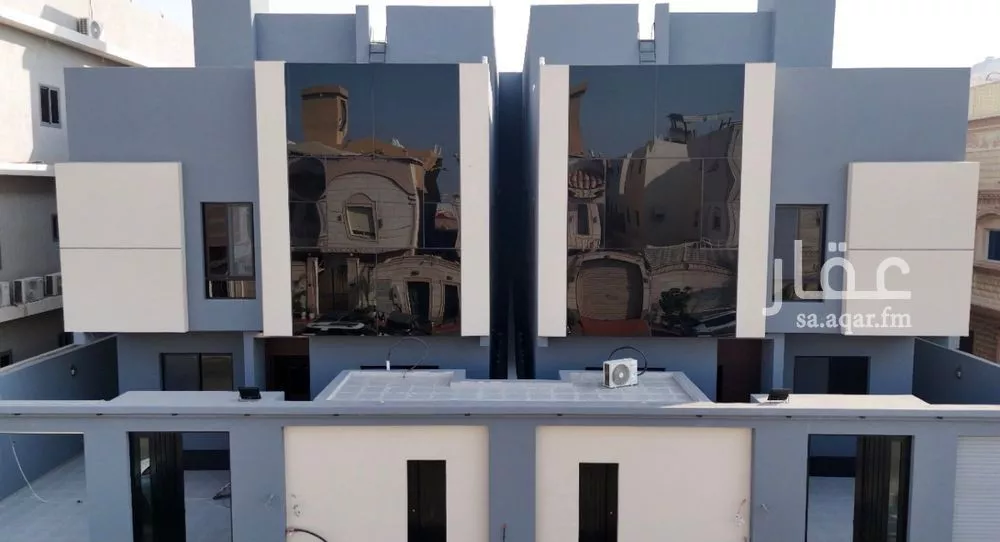 فيلا 14 غرف في طيبة 5