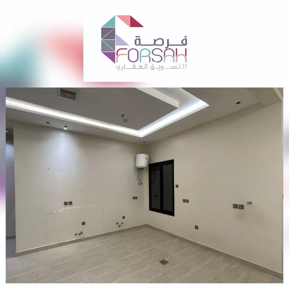 شقة 4 غرف في الرمال 5