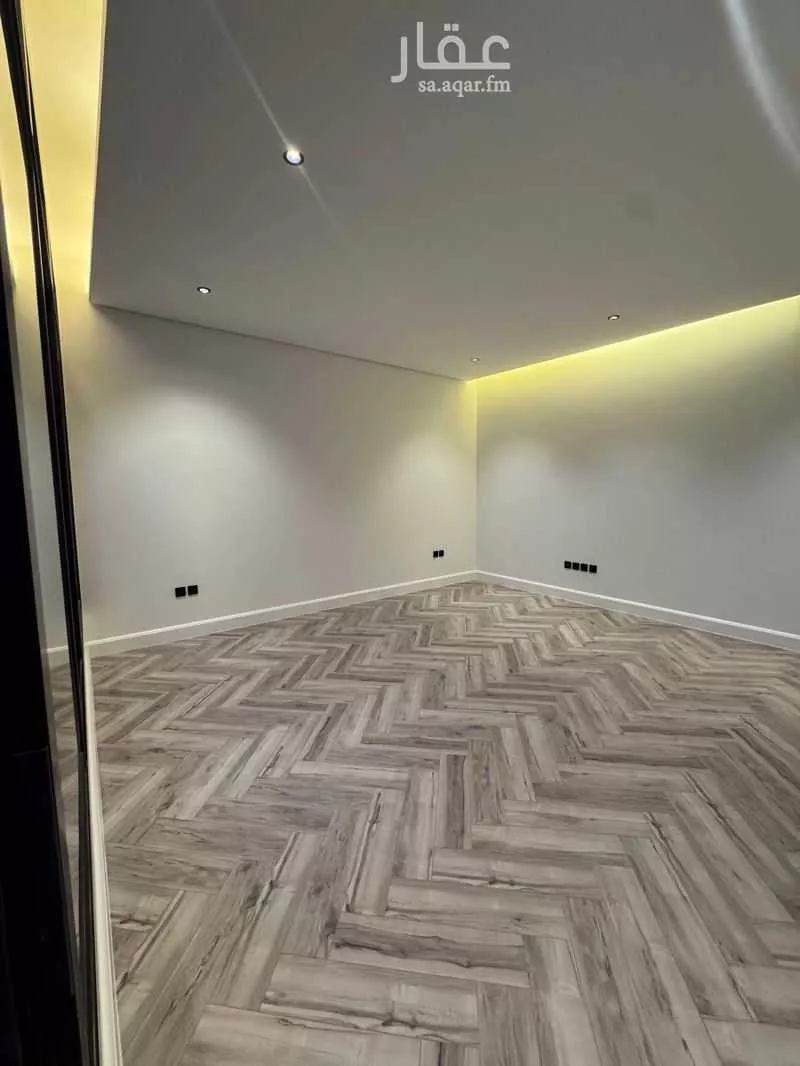 دور 4 غرف في الورود 4