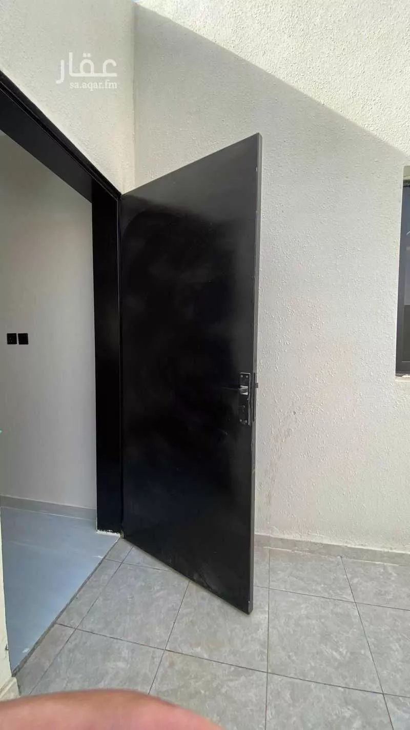 فيلا 7 غرف في النظيم 4