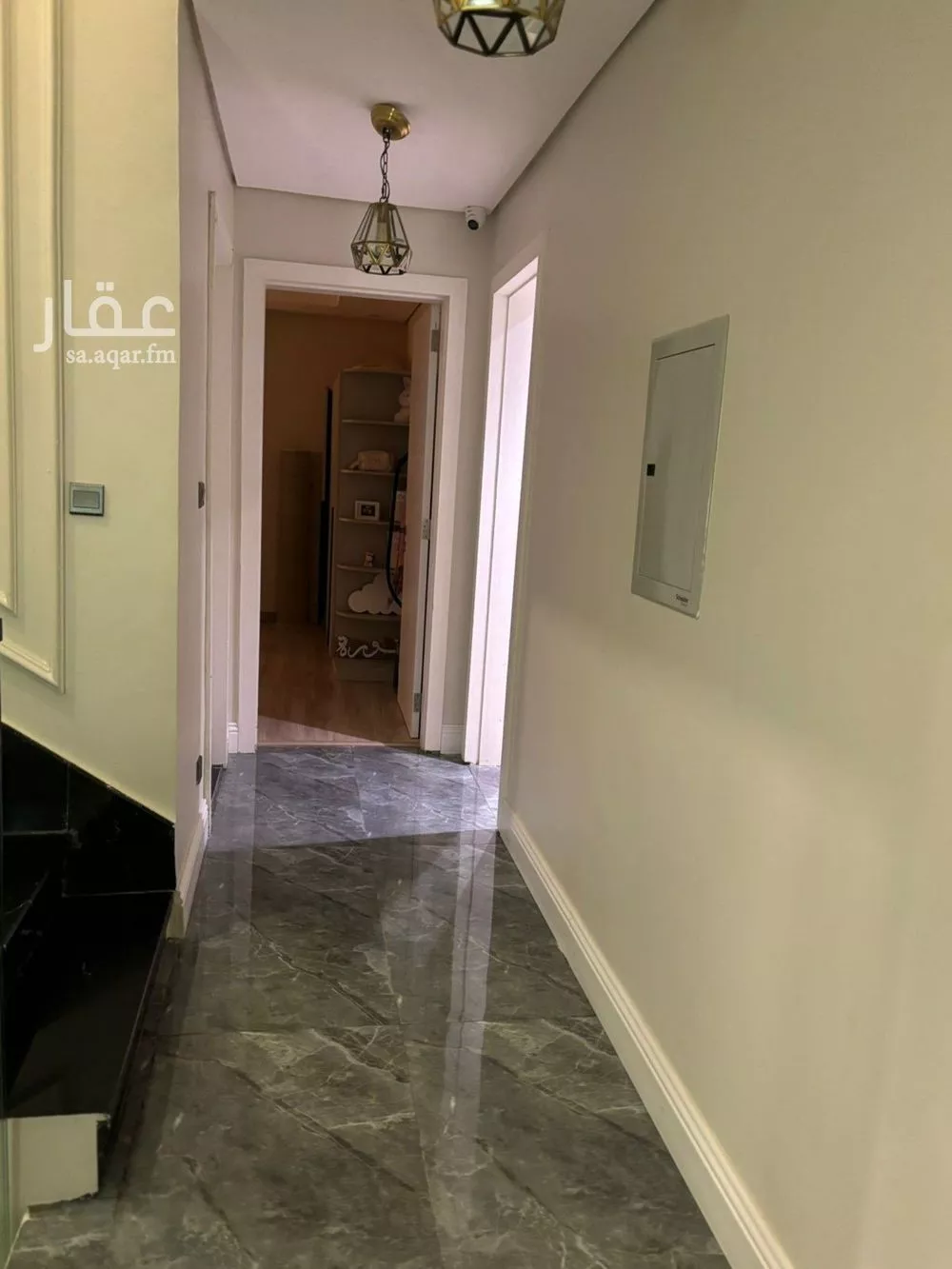 فيلا 6 غرف في النرجس 4