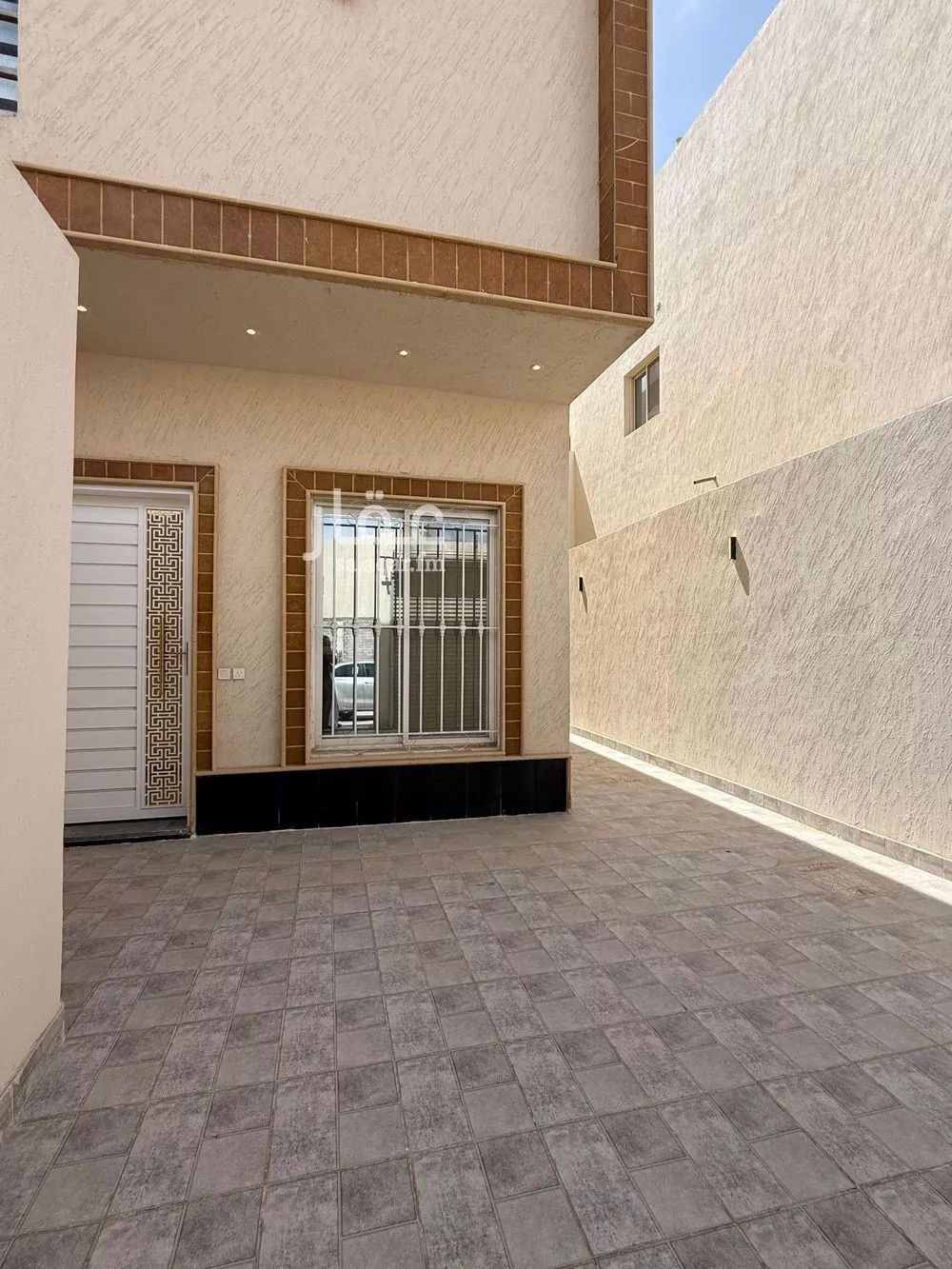 3 bedroom floor in Okaz 3