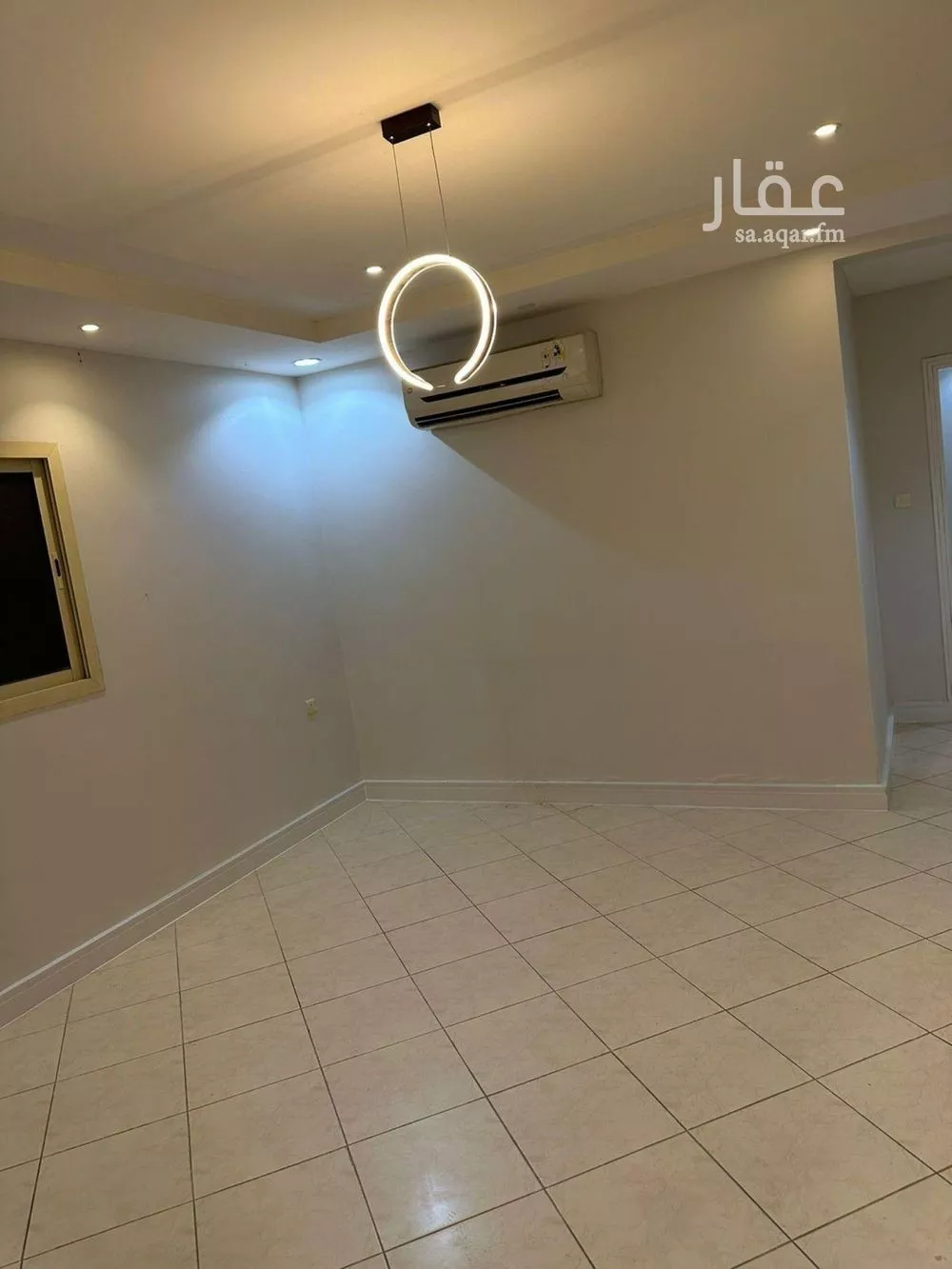 فيلا 8 غرف في العارض 4