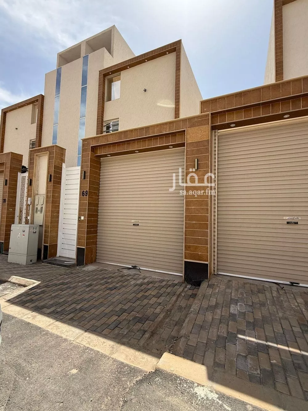 3 bedroom floor in Okaz 1