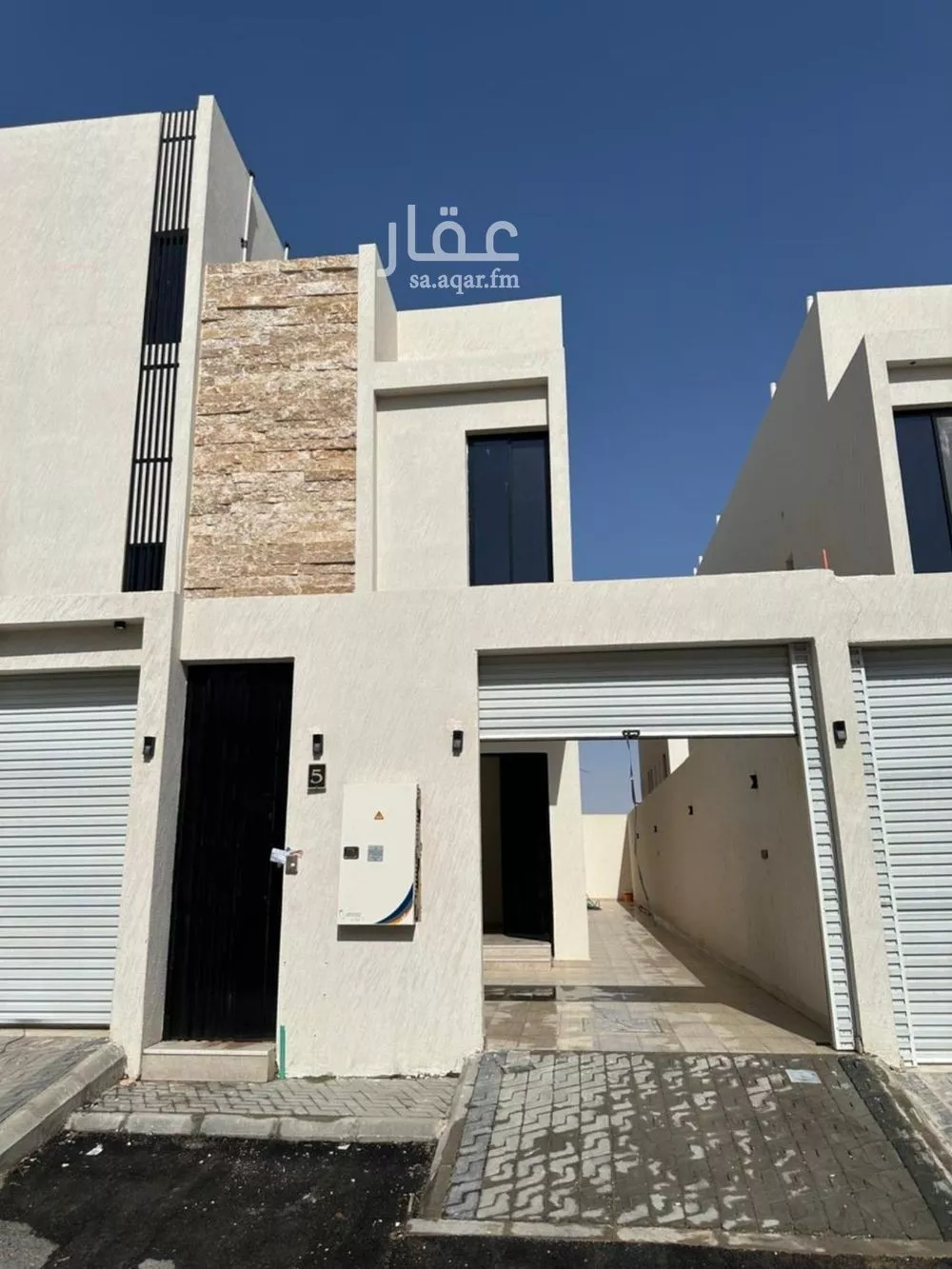 دور 5 غرف في أحد 1