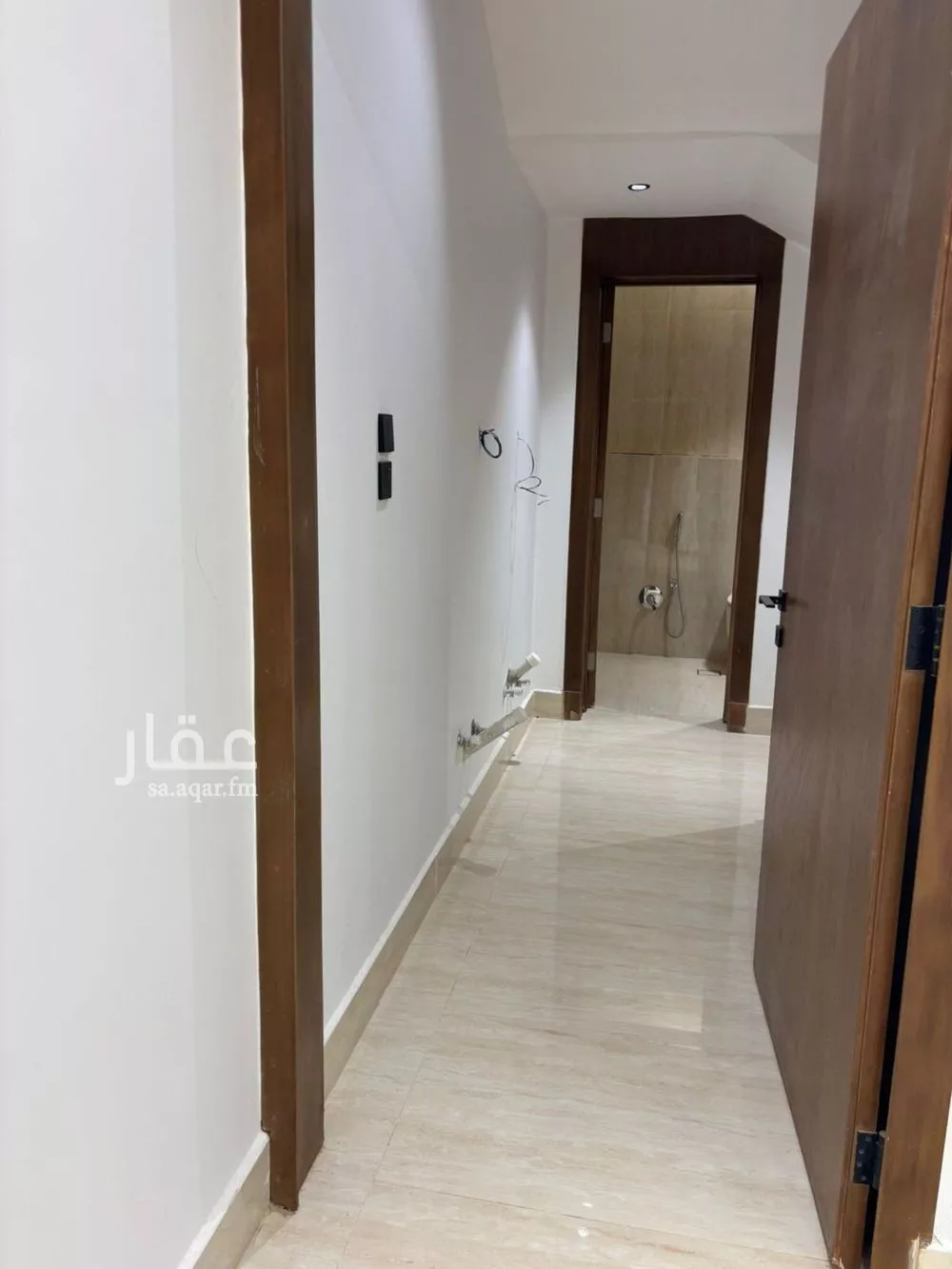 فيلا 6 غرف في النظيم 3