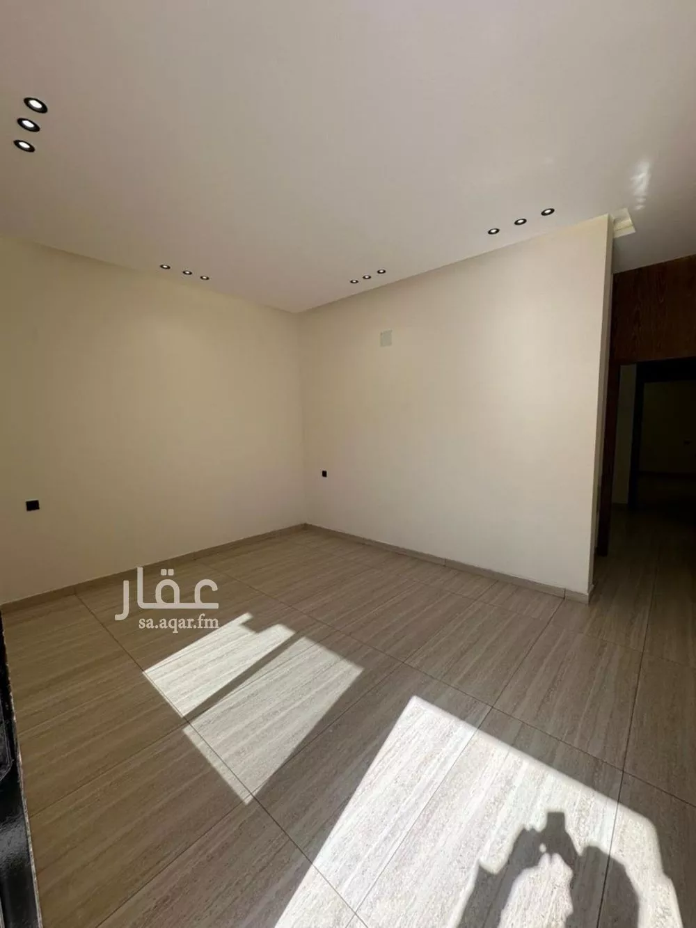 دور 5 غرف في أحد 3