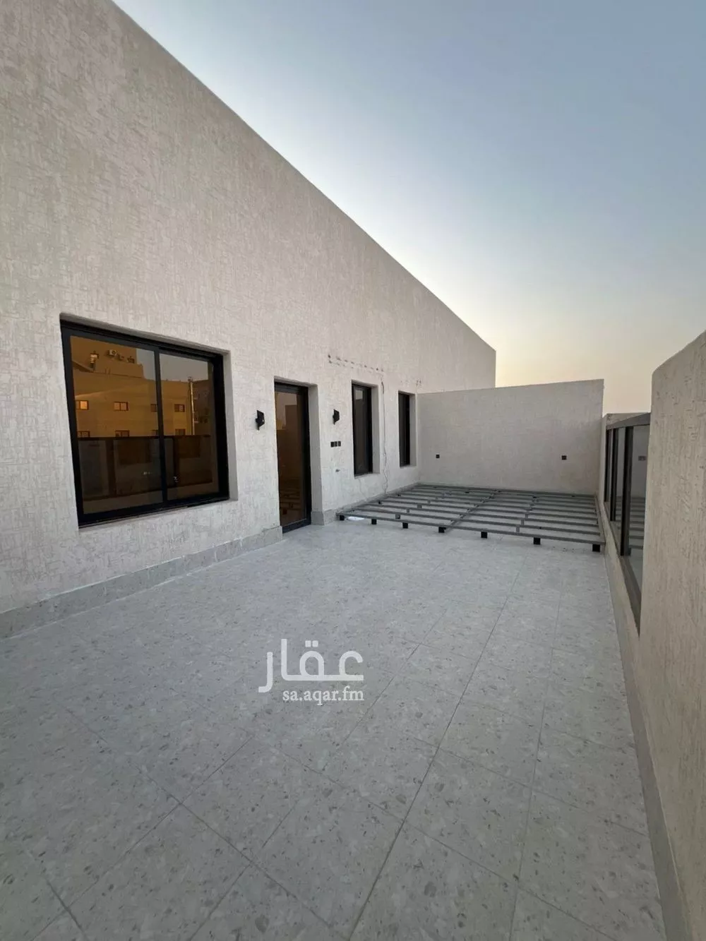 شقة 4 غرف في النعيم 2