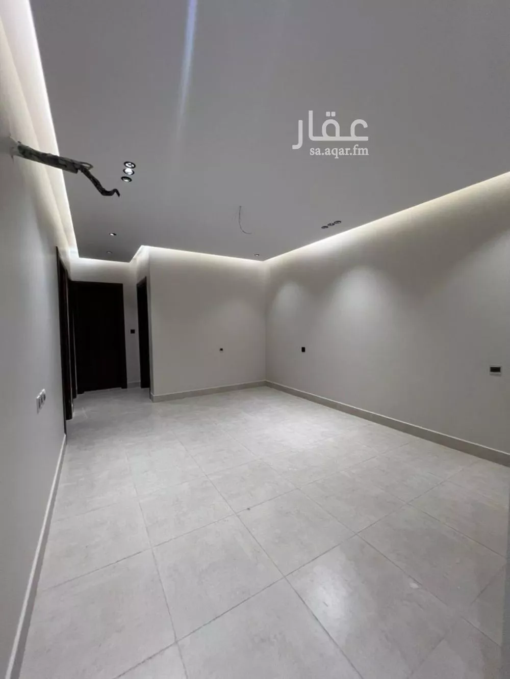 شقة 3 غرف في النعيم 5