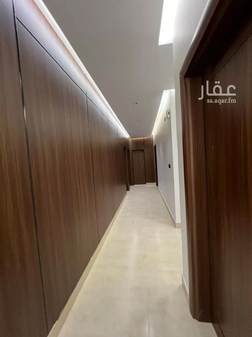 شقة 4 غرف في الروضة 5