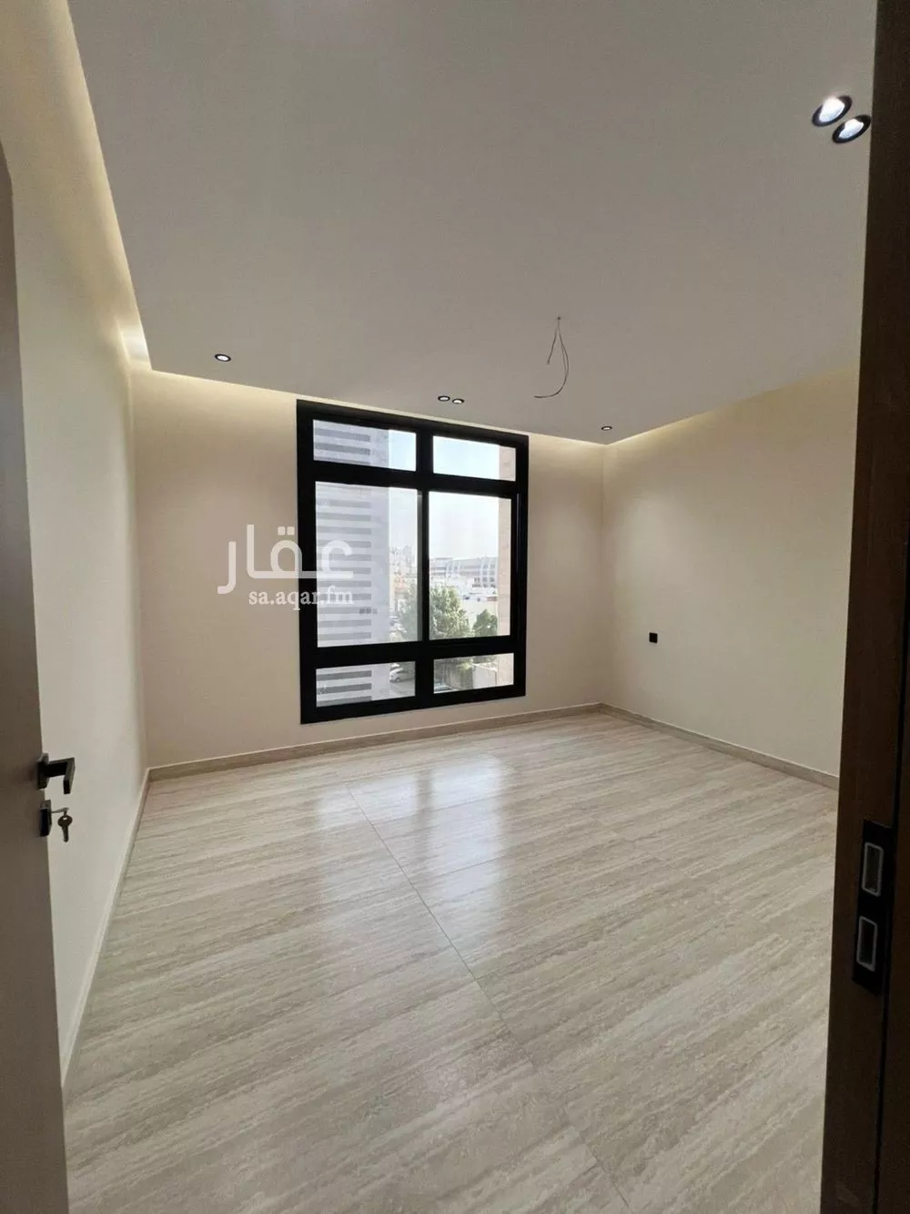 شقة 3 غرف في الروضة 4