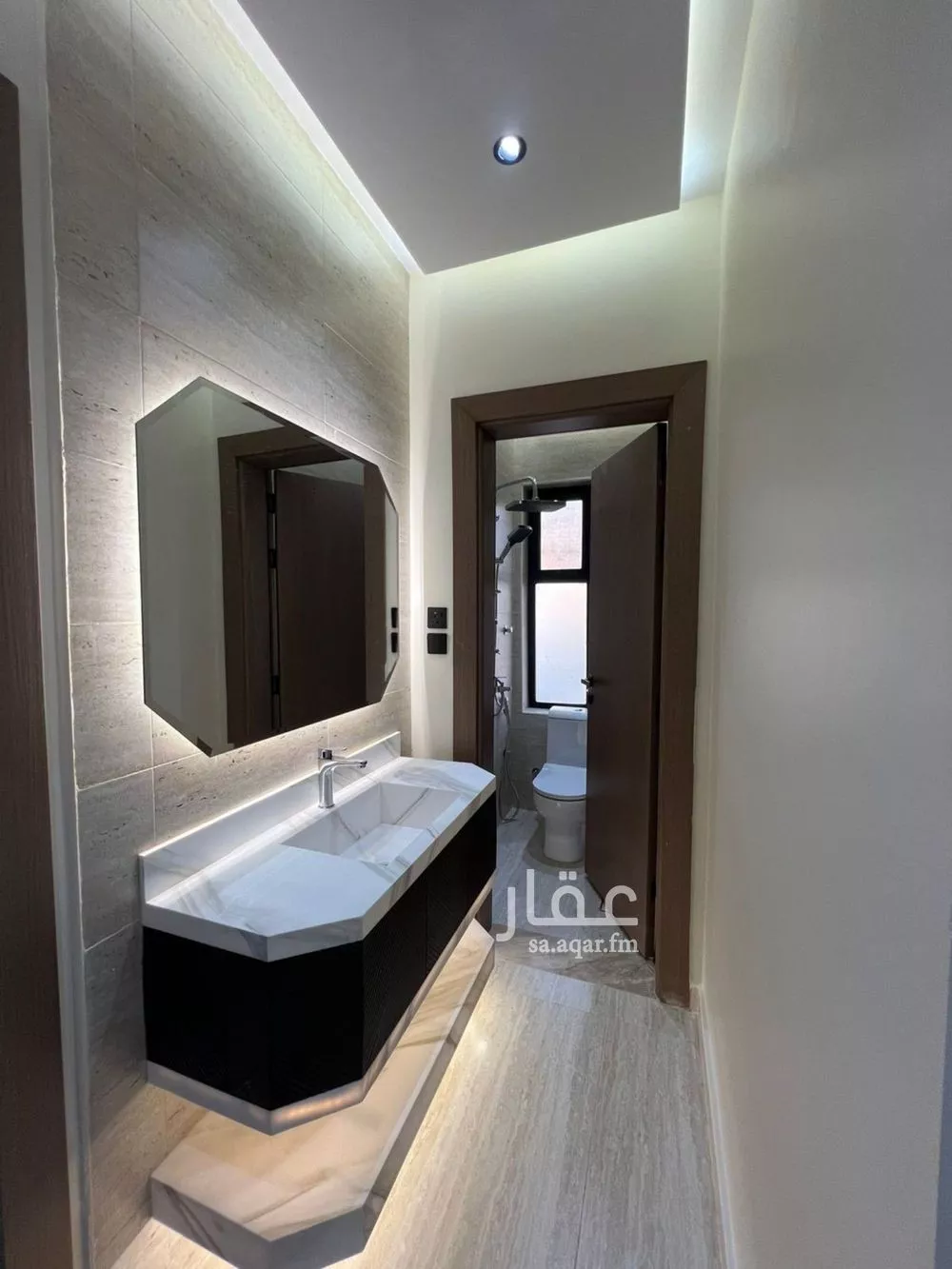 شقة 5 غرف في النعيم 5