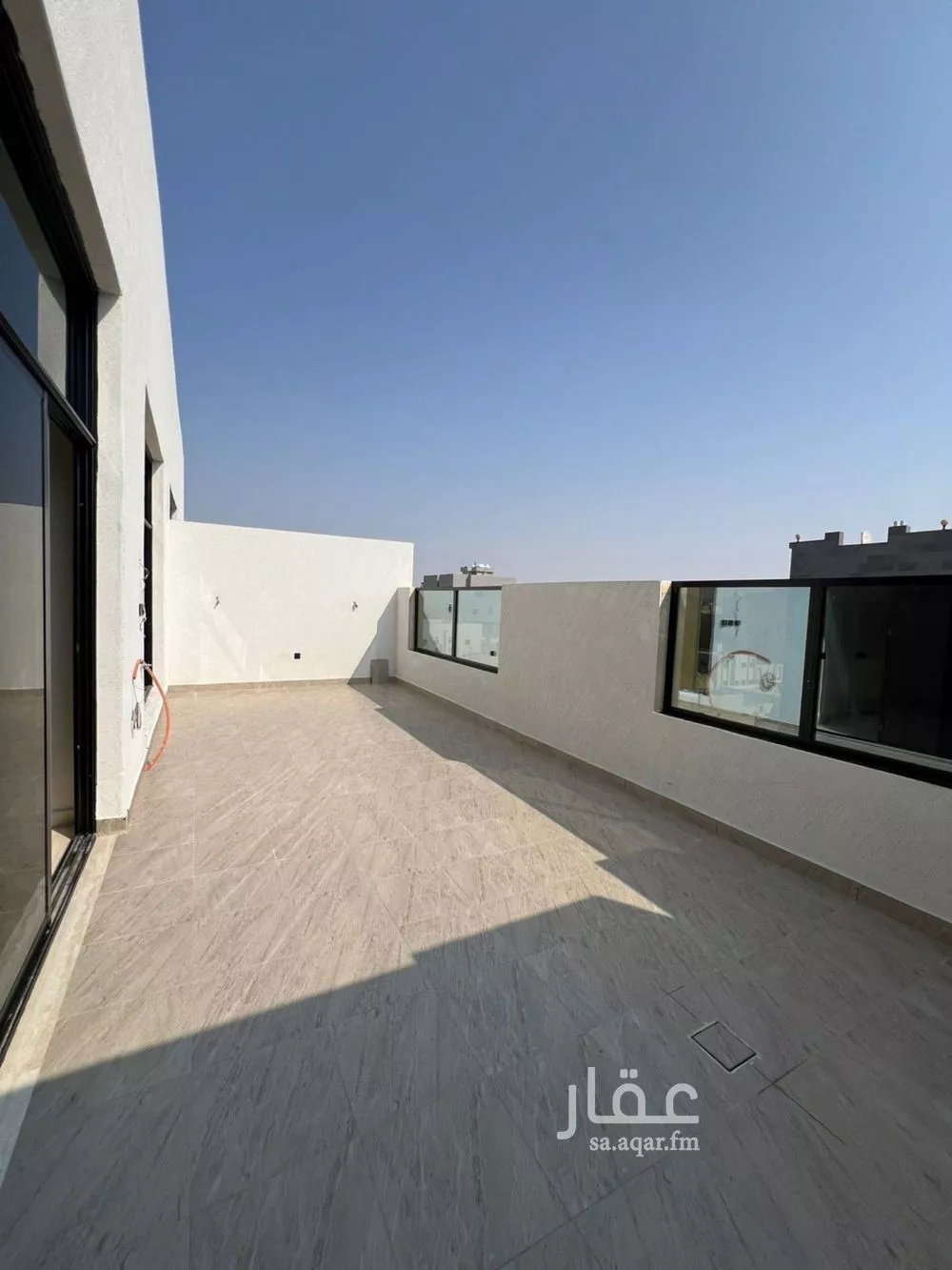 شقة 6 غرف في النعيم 1