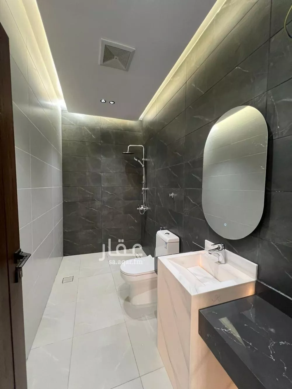 شقة 4 غرف في الروضة 4