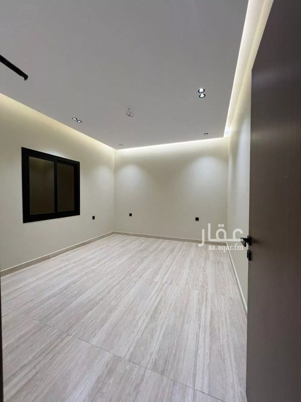 شقة 4 غرف في الروضة 2