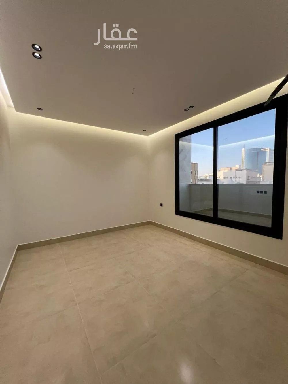 شقة 4 غرف في الروضة 4