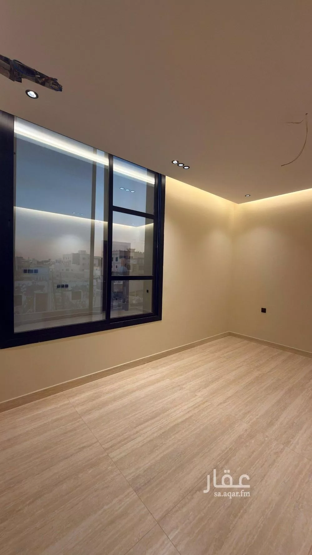 شقة 4 غرف في الروضة 2