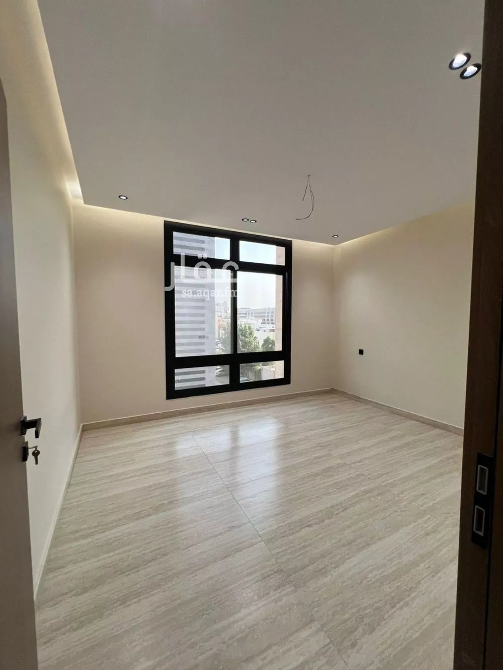 شقة 5 غرف في النعيم 4