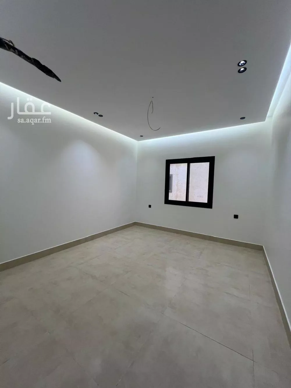 شقة 4 غرف في الروضة 3