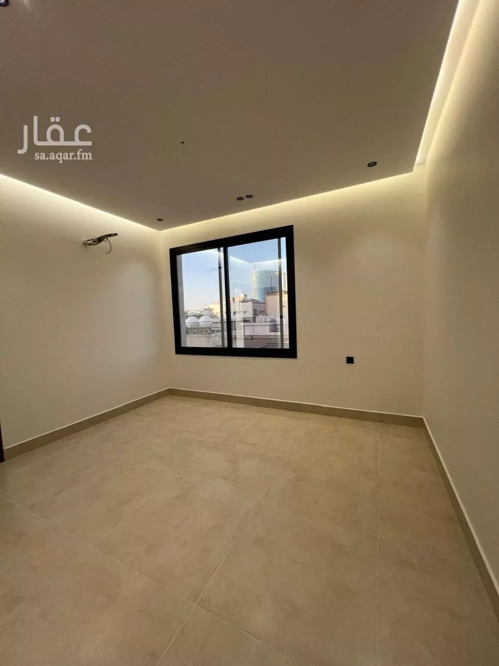 شقة 4 غرف في الروضة 3