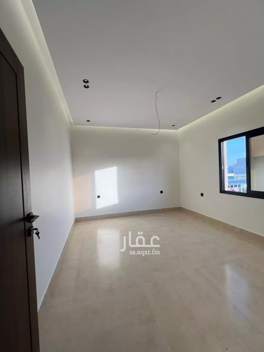 شقة 4 غرف في الروضة 4