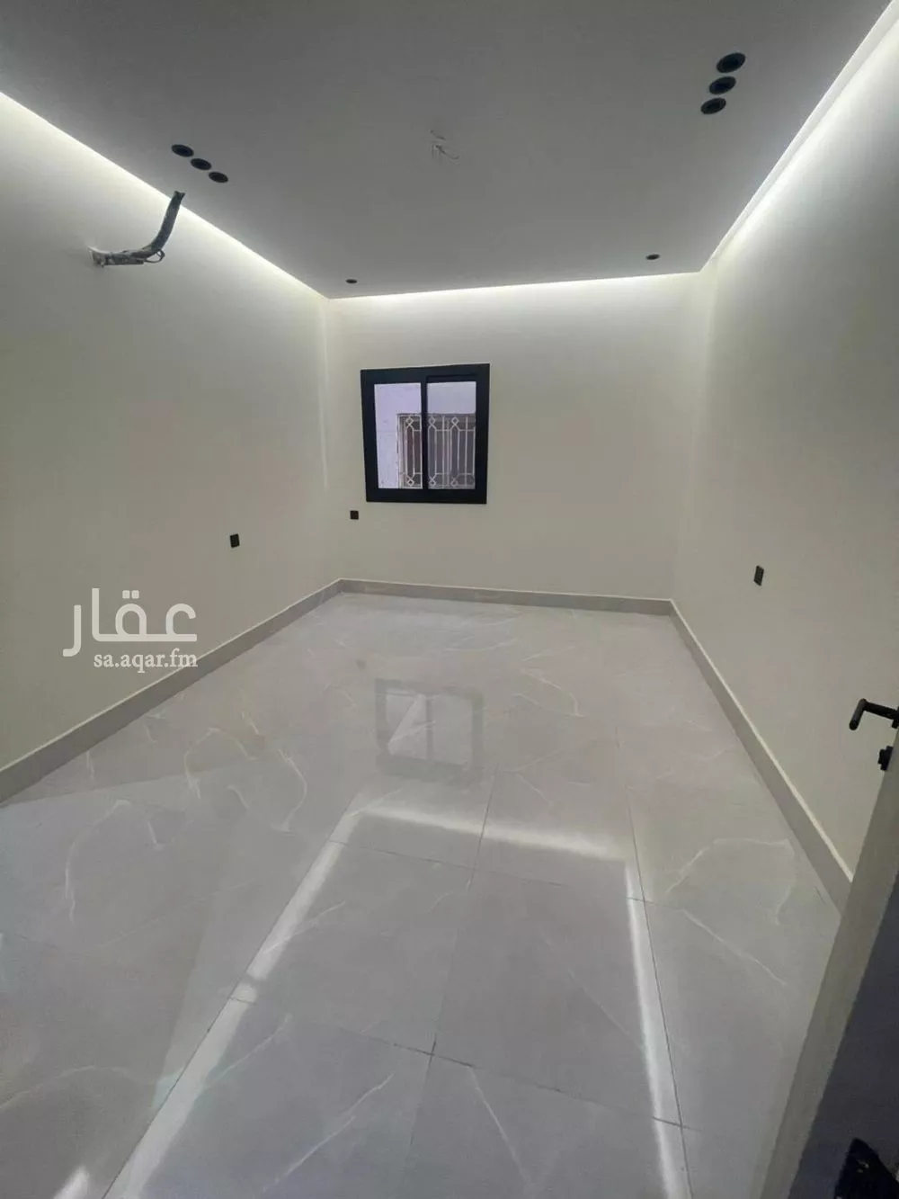 شقة 3 غرف في النعيم 4