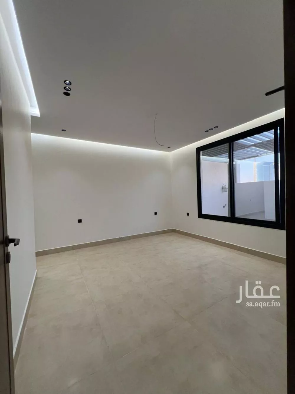 شقة 4 غرف في النعيم 5