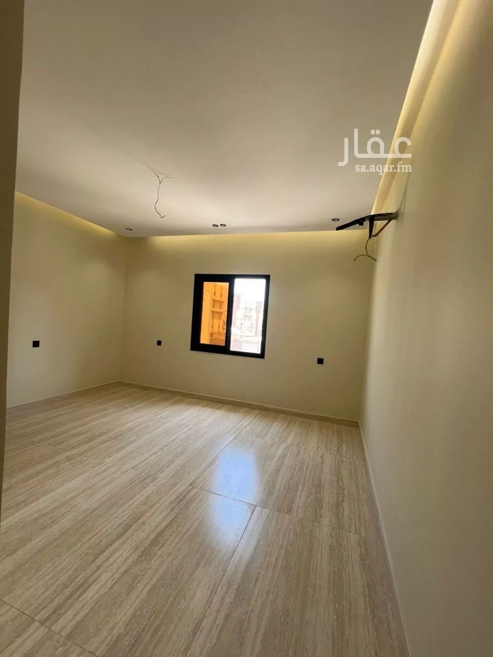 شقة 4 غرف في الروضة 5