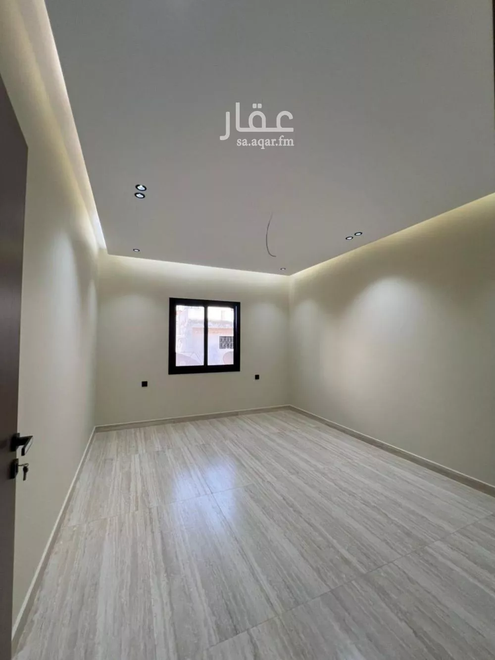 شقة 4 غرف في الروضة 5