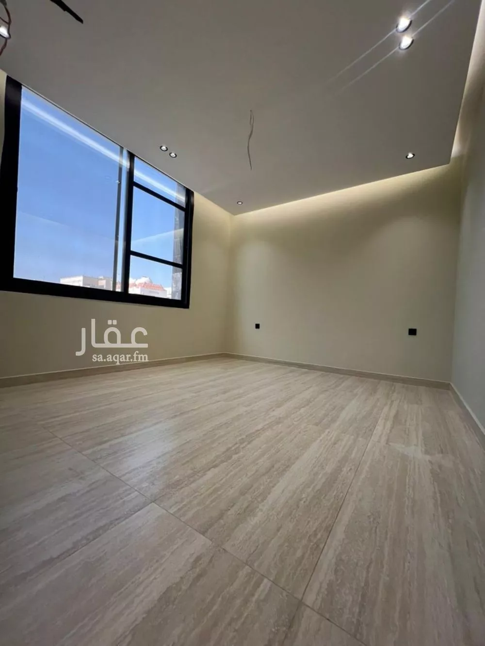 شقة 4 غرف في الروضة 2