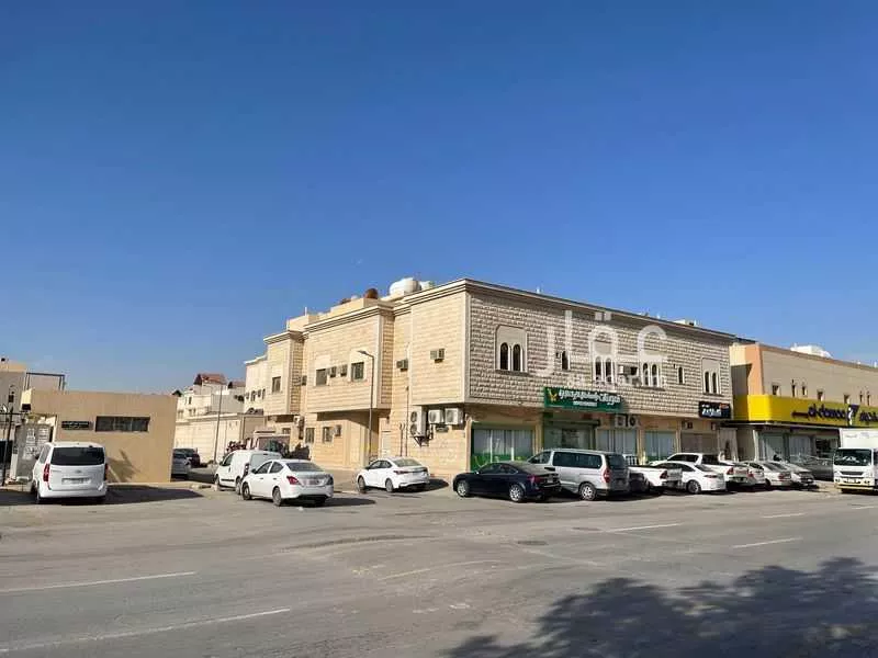 780 sqm building in Al Khaleej 1