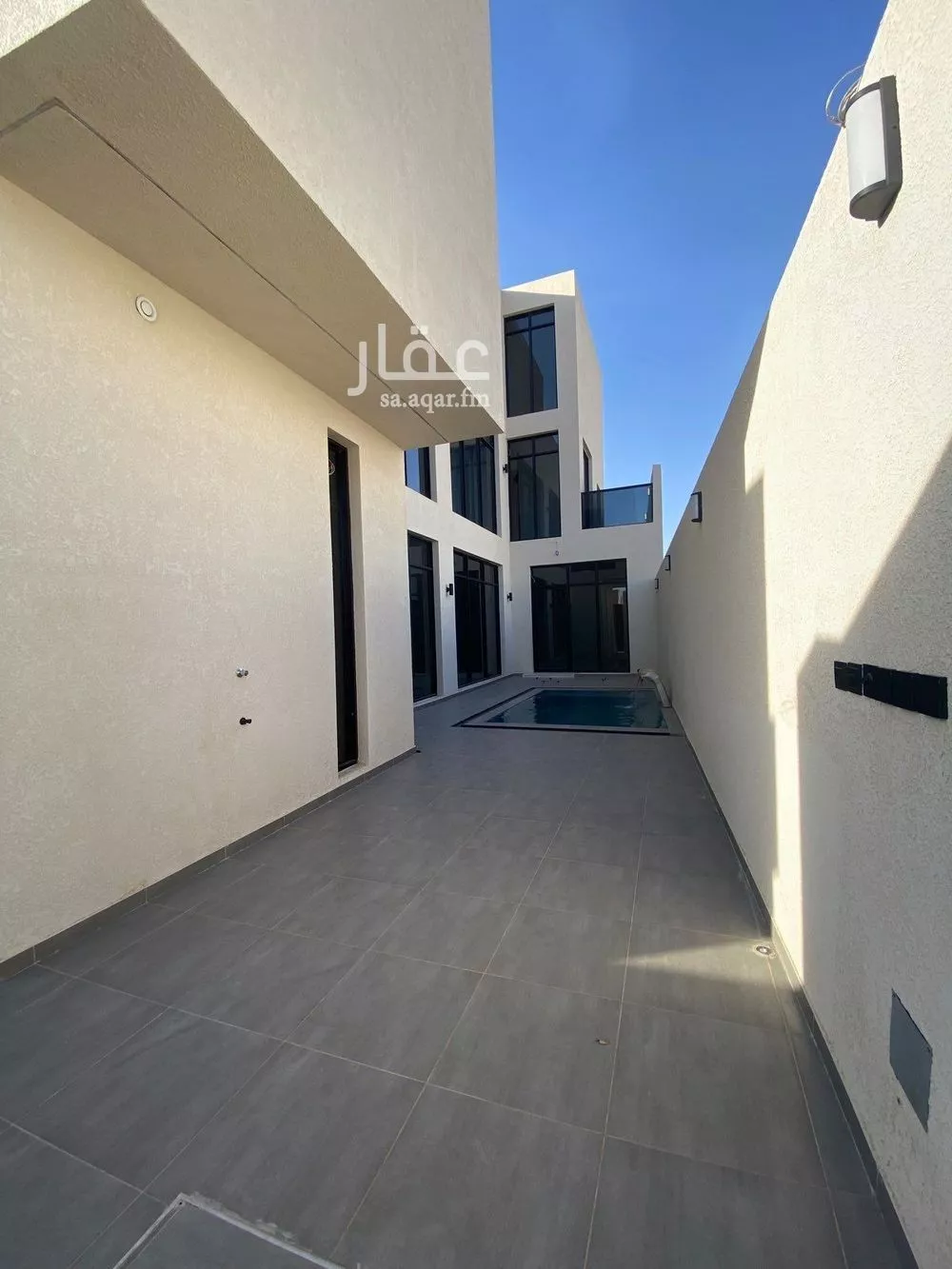 فيلا 6 غرف في المهدية 3