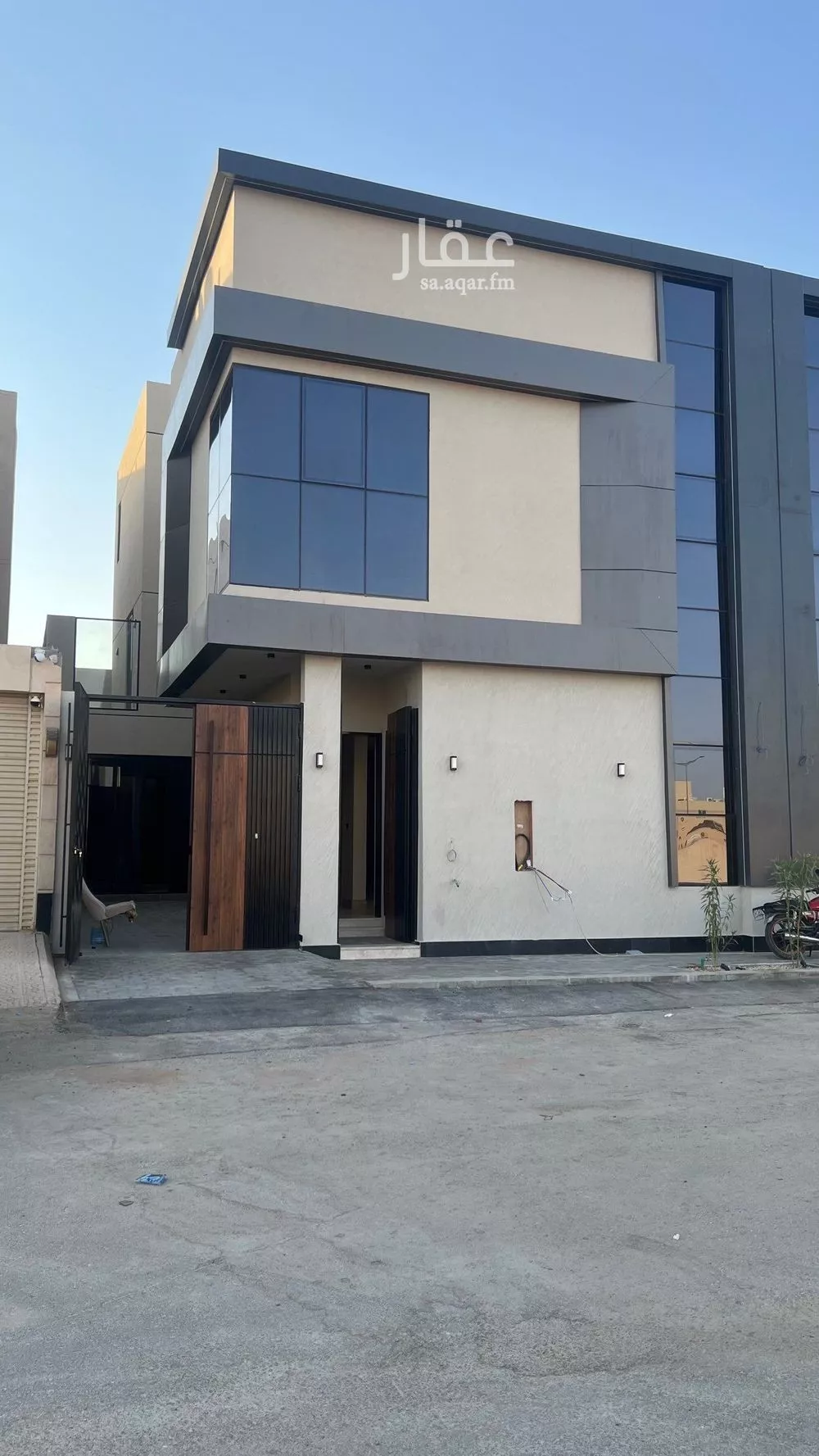5 bedroom villa in Al Mahdiyyah 1