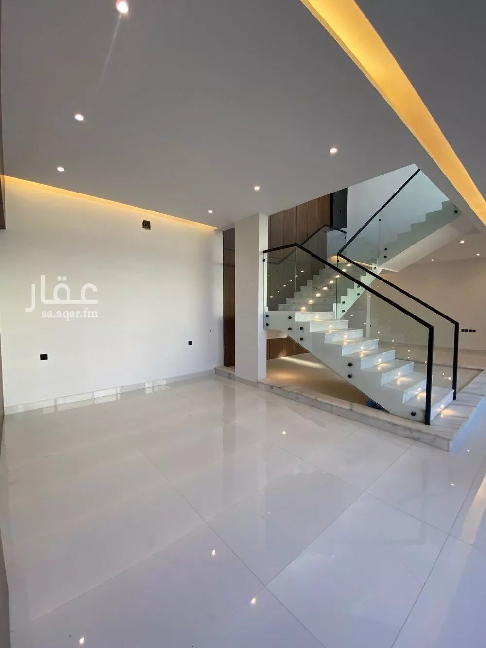 فيلا 6 غرف في المهدية 4