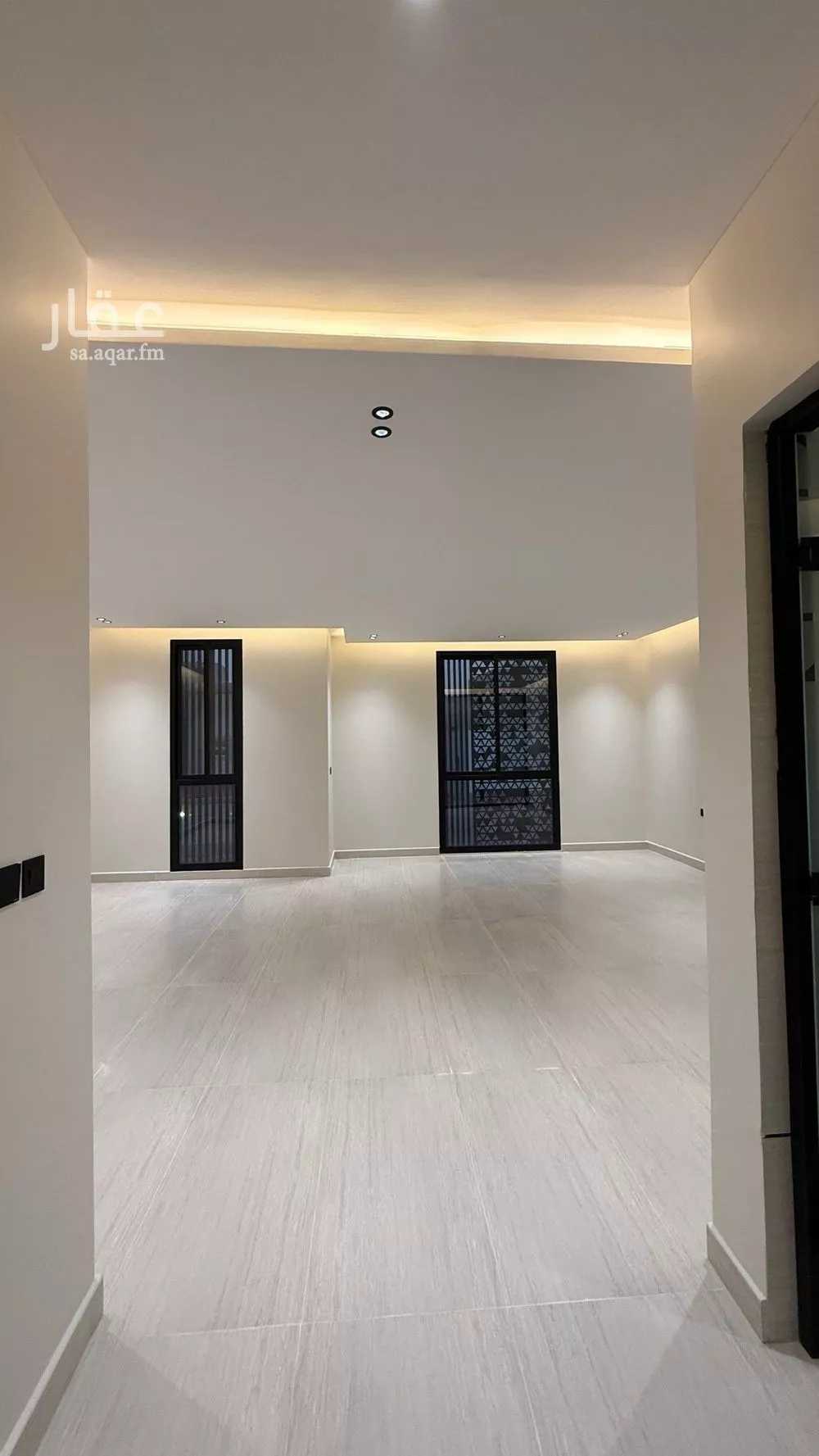 6 bedroom villa in Al Mahdiyyah 3