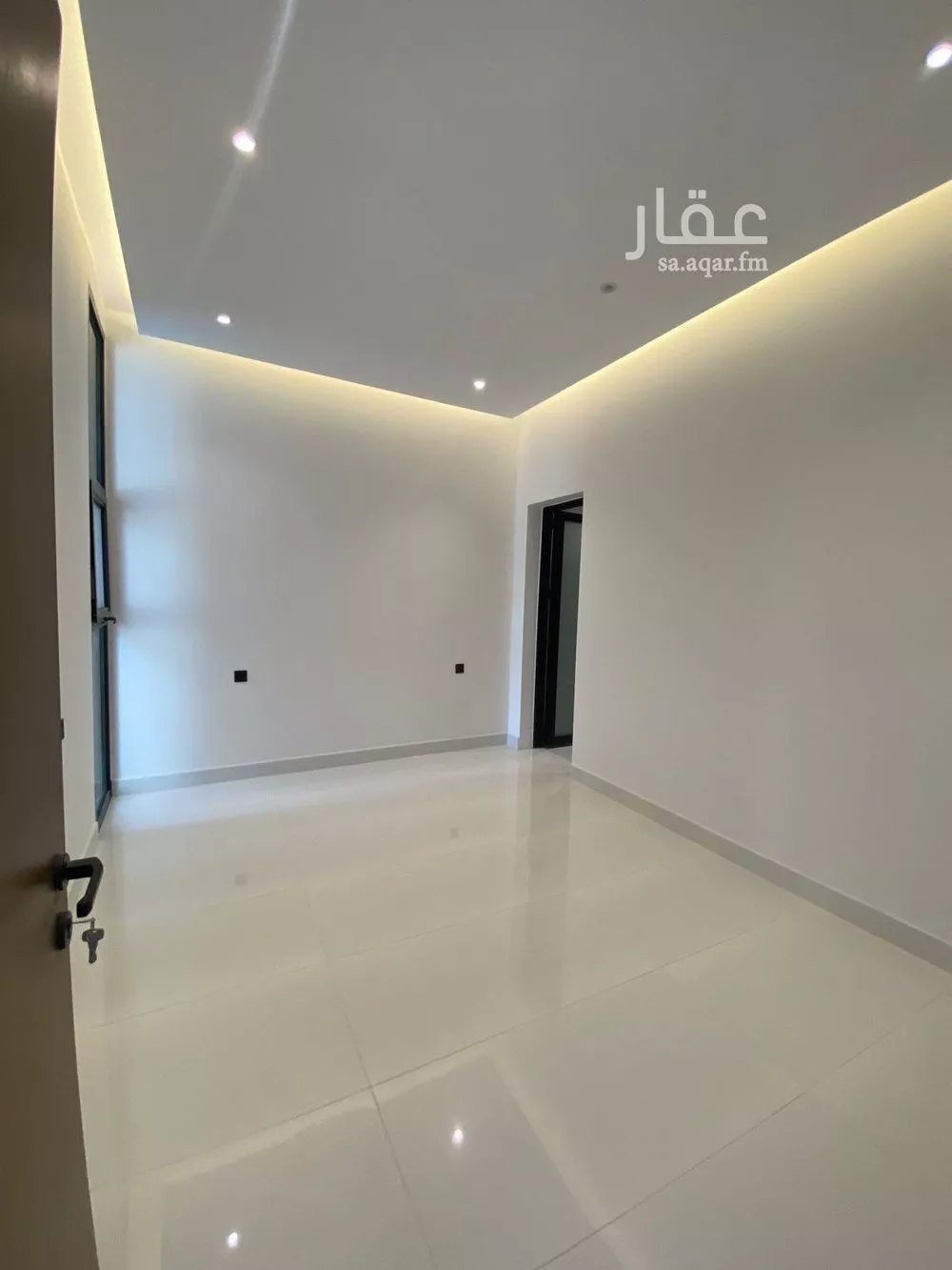 فيلا 7 غرف في المهدية 5