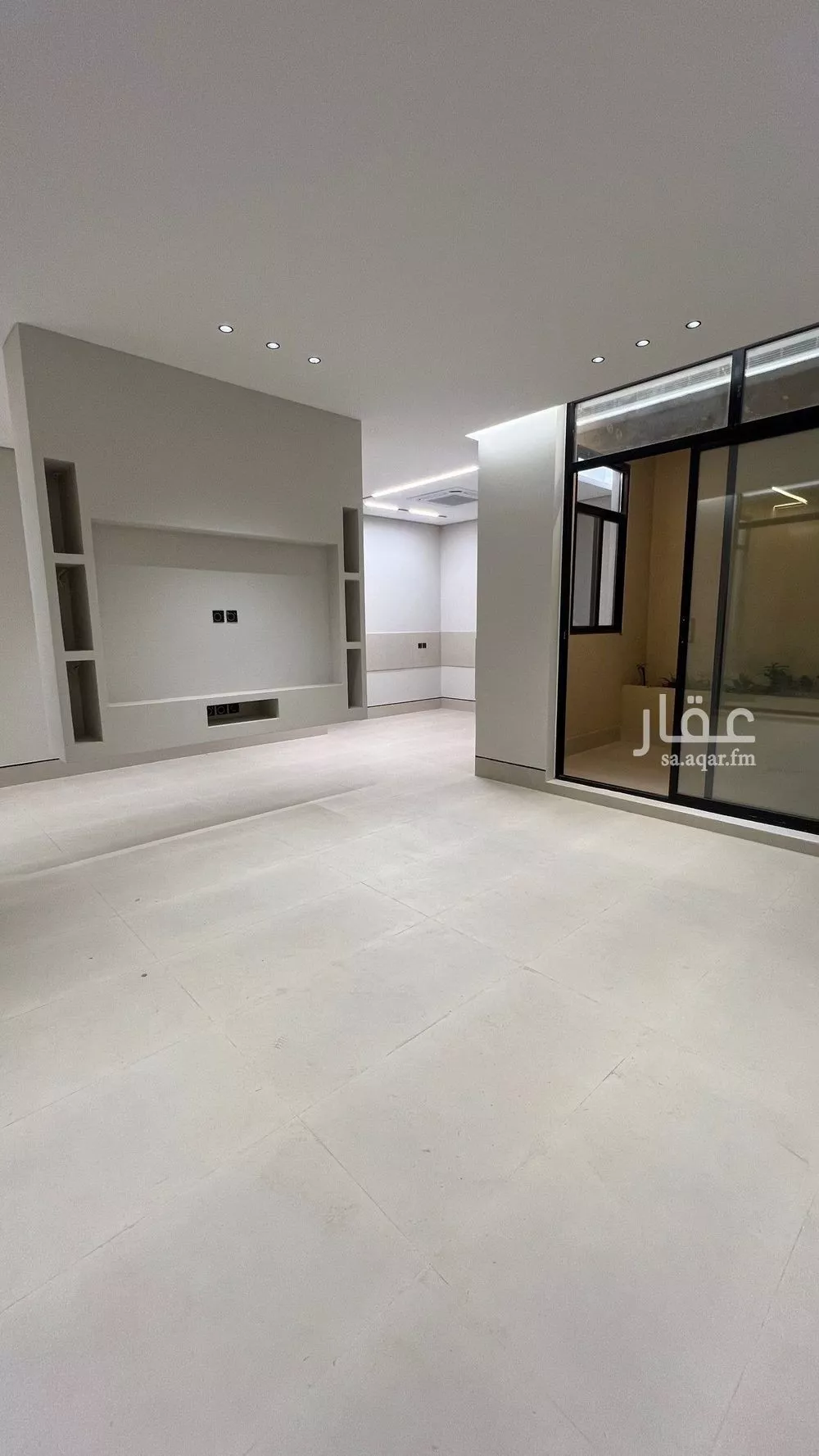 فيلا 6 غرف في المهدية 5