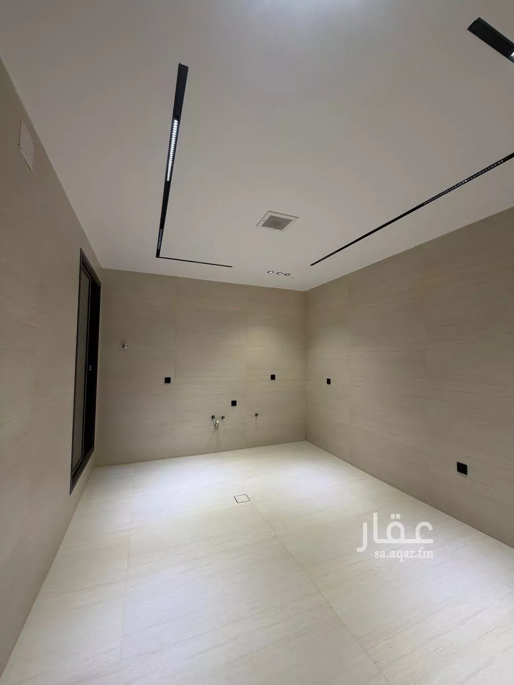 فيلا 6 غرف في المهدية 5