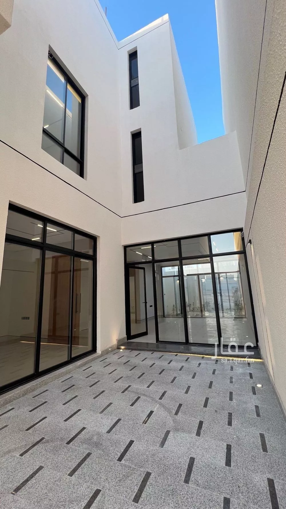 6 bedroom villa in Al Mahdiyyah 3