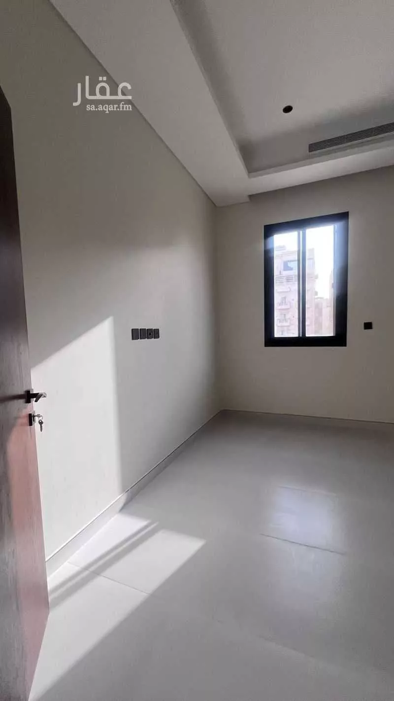 شقة 4 غرف في النهضة 3