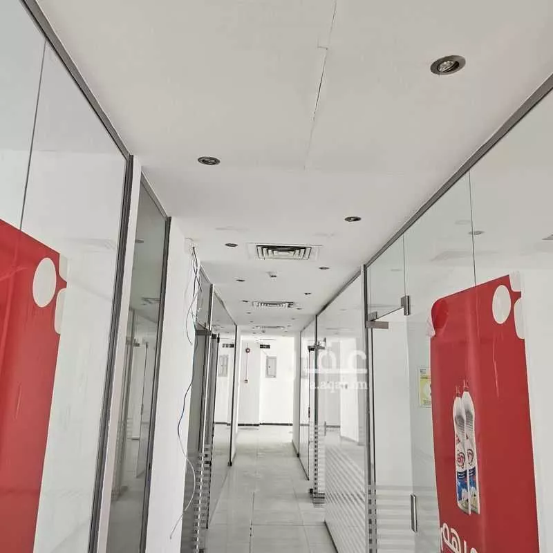 مكتب 691 م² في النخيل 5