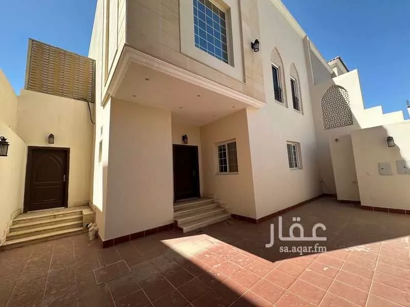 فيلا 4 غرف في الصوارى 2