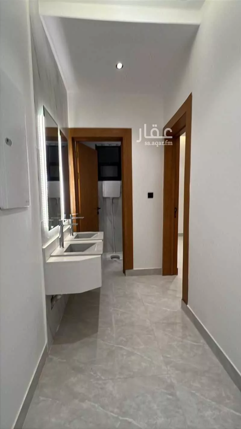 فيلا 5 غرف في طيبة 5