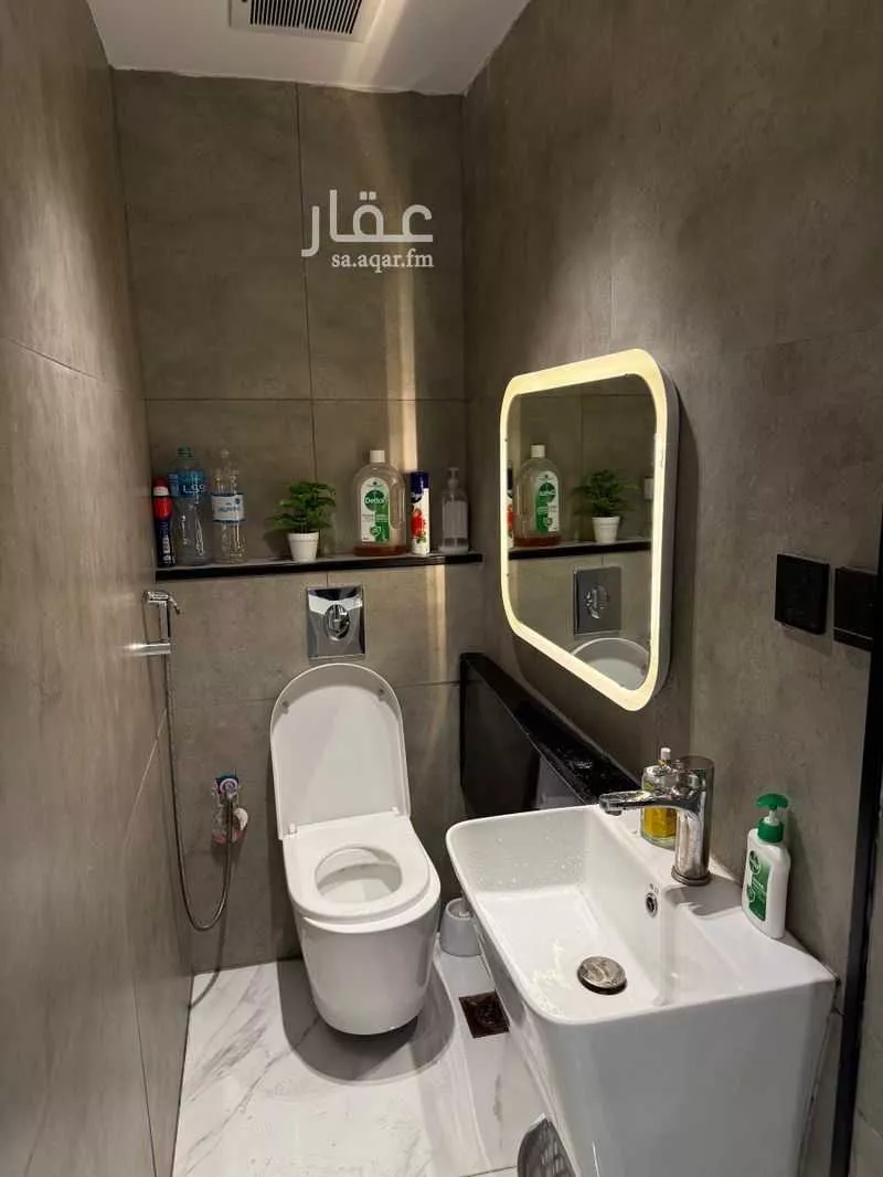 240 sqm office in Al Olaya 5