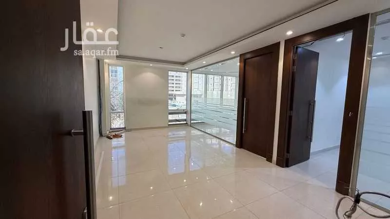 مكتب 190 م² في العليا 2