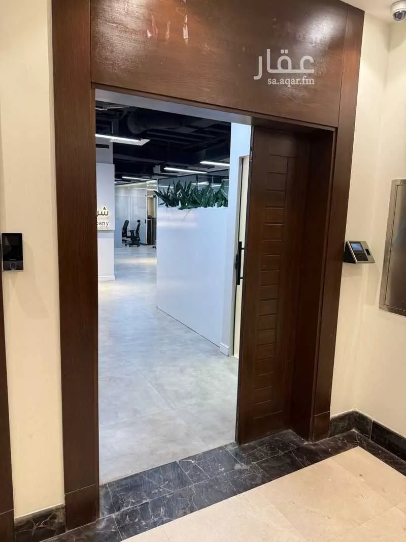240 sqm office in Al Olaya 3