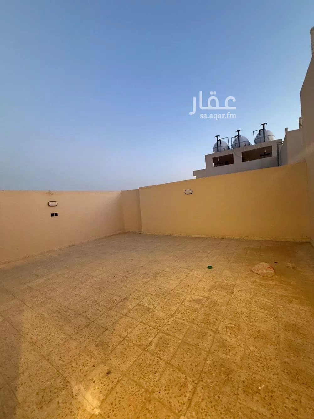 شقة 5 غرف في بدر 1