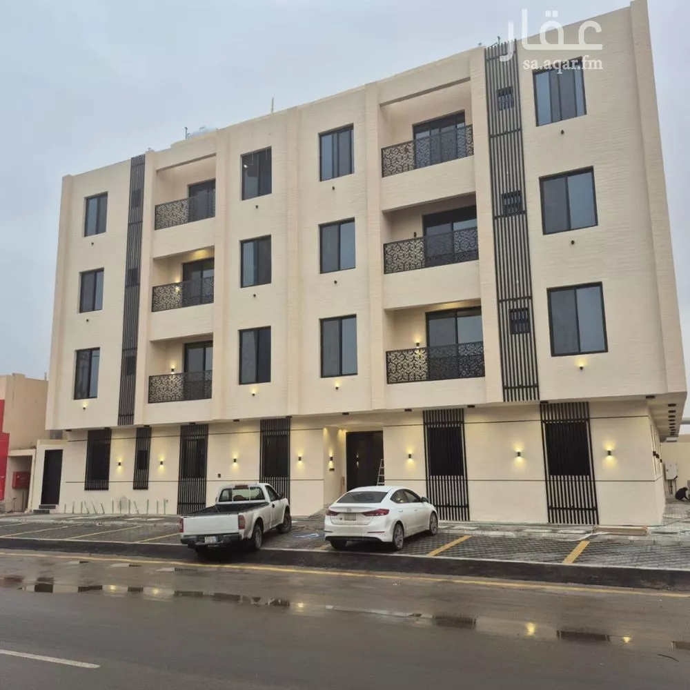 4 bedroom apartment in Dhahrat Namar, Riyadh 7